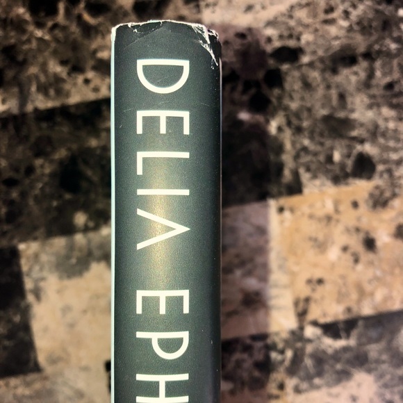 “Siracusa” hardback novel - Picture 5 of 9